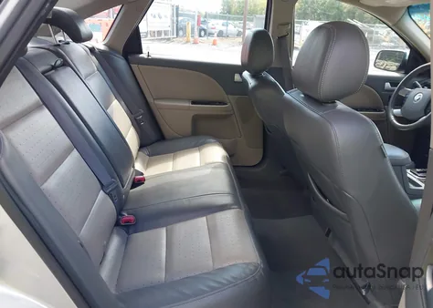 2009 Mercury Sable Premier z USA, uszkodzony, nr VIN 1MEHM42W29G628063